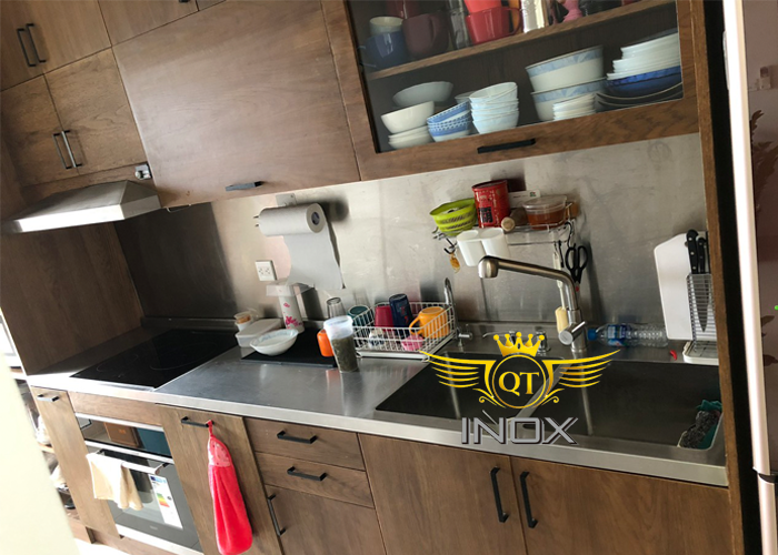Thiet-ke-lap-dat-bep-inox-biet-thu-Anh-Hoang-quan-2